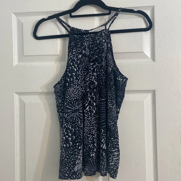 Wren & Willa Women’s Medium Sleeveless Skirt - Picture 10 of 10